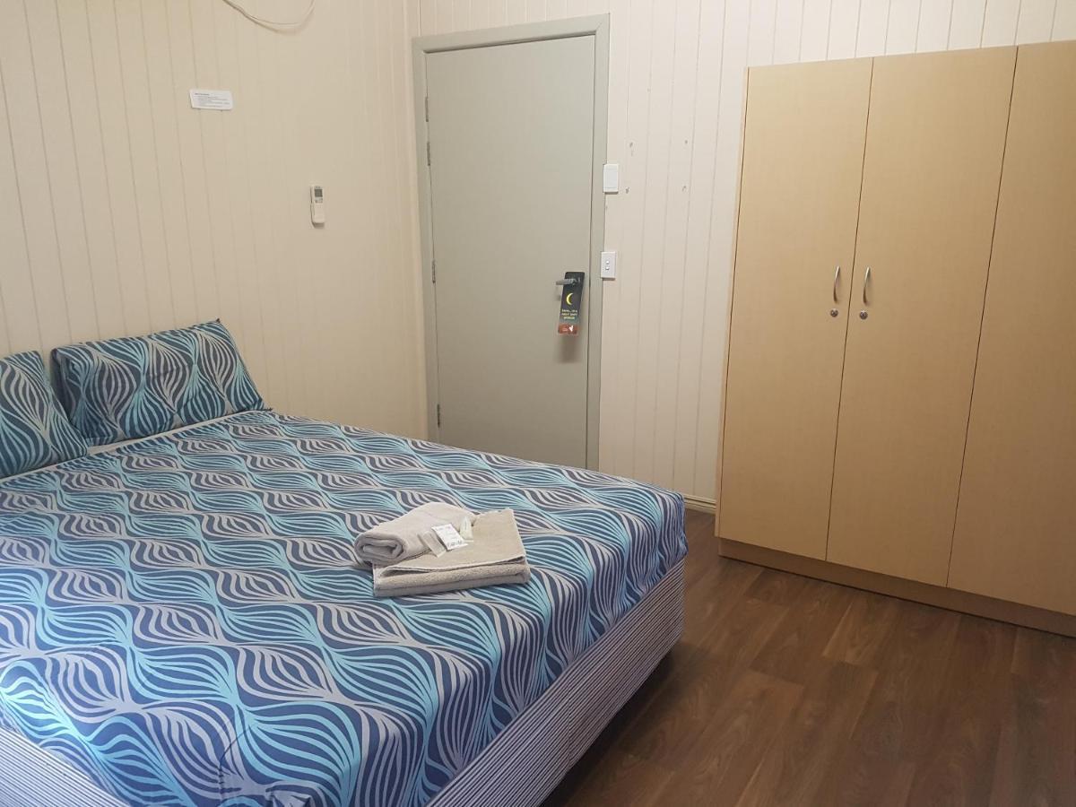 Pritchard Road Country Resort Емералд Екстериор снимка
